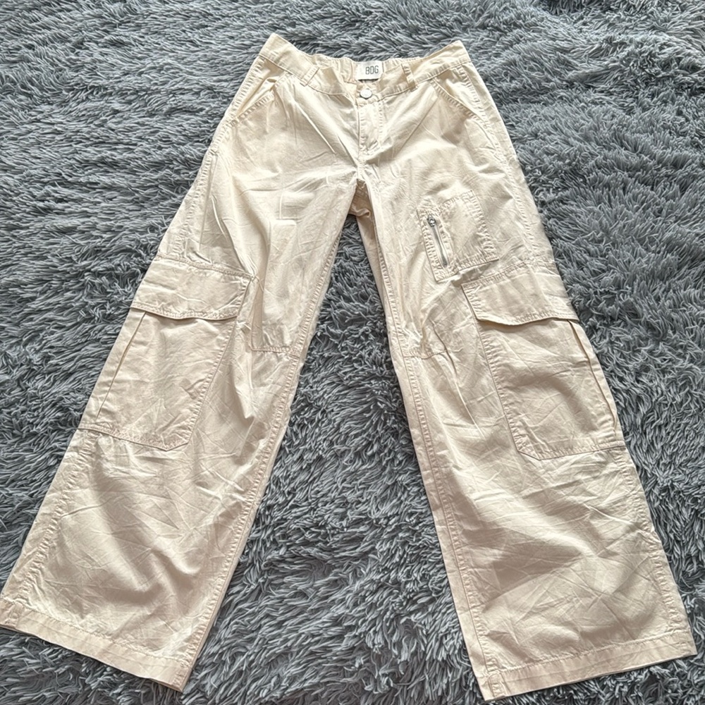 BDG Cream Cargo pants